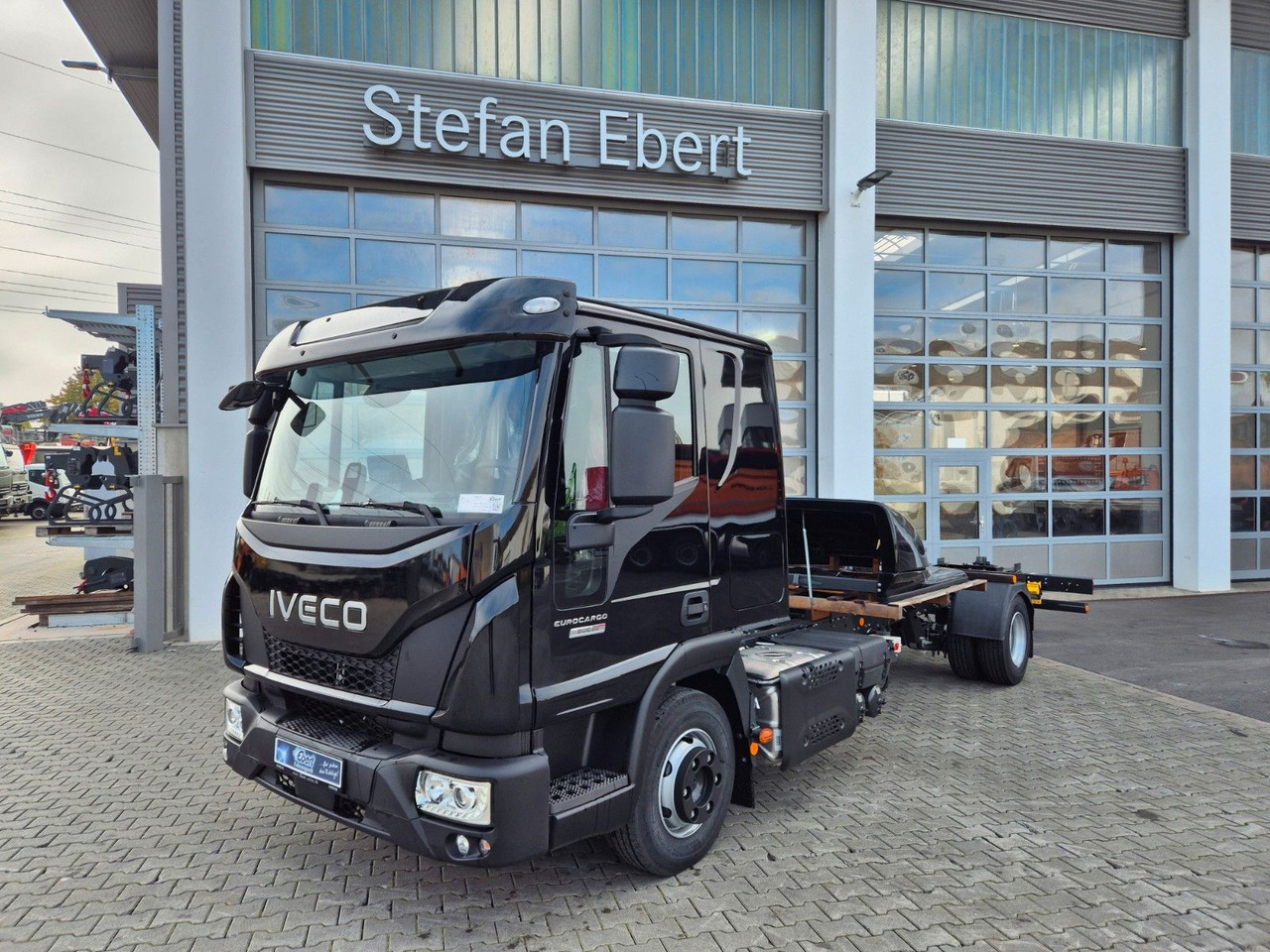 Iveco Eurocargo ML80E22/P 2x AHK Klima Standh. Bett - Podvozek s kabinou: obrázok 1 Iveco Eurocargo ML80E22/P 2x AHK Klima Standh. Bett - Podvozek s kabinou: obrázok 1