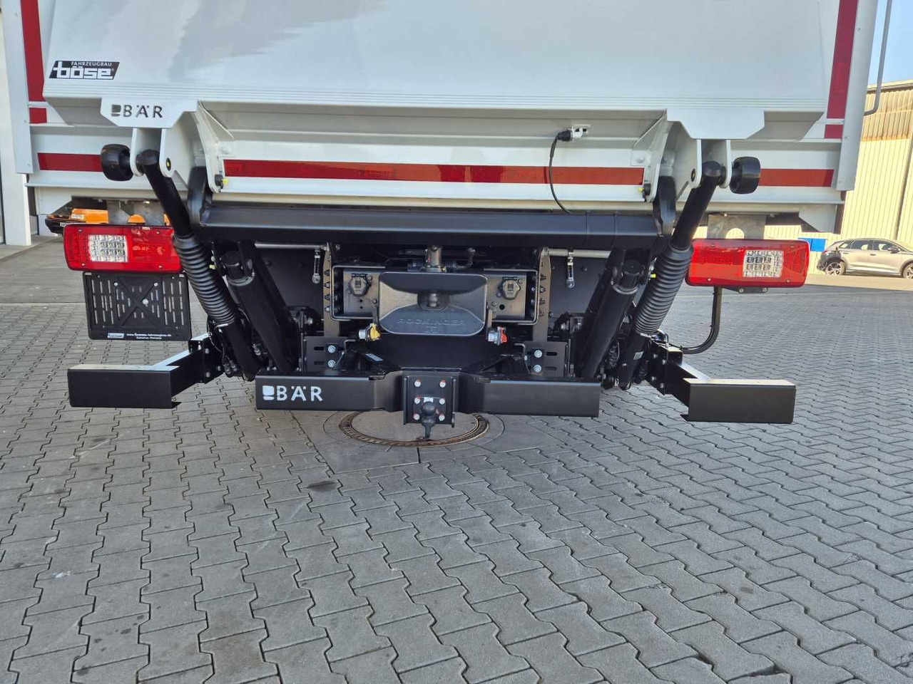 Přepravník nápojů Iveco S-Way AD190S40/FP Böse Schwenkwand LBW 2x AHK: obrázok 8