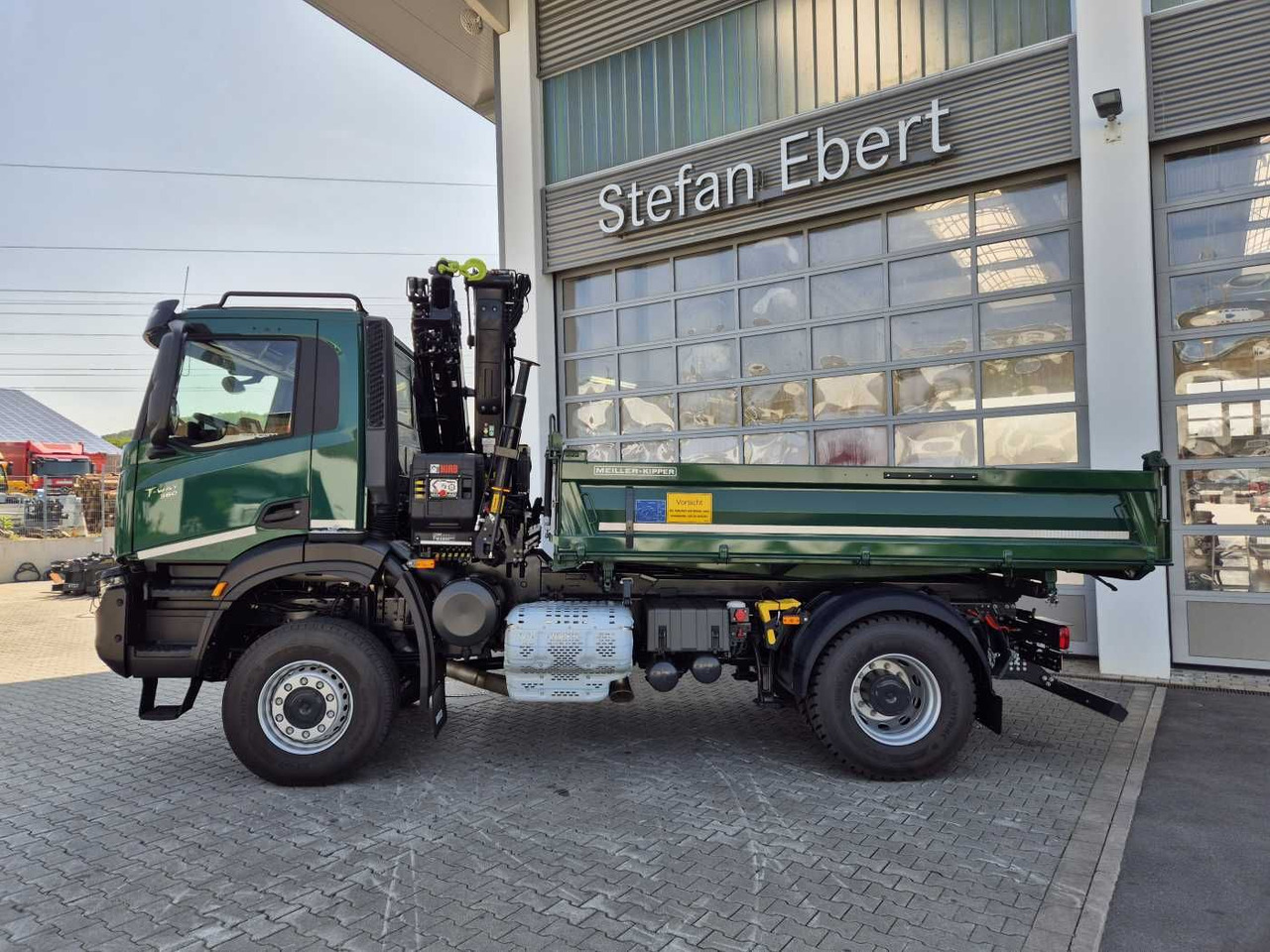 Iveco T-Way AD190T36W/P 4x4 HIAB X-HIDUO 118E-3 Funk - Sklápač, Auto s hydraulickou rukou: obrázok 4 Iveco T-Way AD190T36W/P 4x4 HIAB X-HIDUO 118E-3 Funk - Sklápač, Auto s hydraulickou rukou: obrázok 4