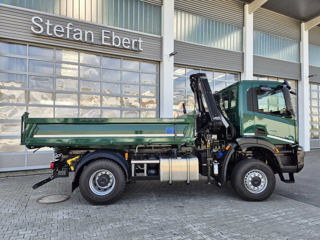 Iveco T-Way AD190T36W/P 4x4 HIAB X-HIDUO 118E-3 Funk - Sklápač, Auto s hydraulickou rukou: obrázok 5 Iveco T-Way AD190T36W/P 4x4 HIAB X-HIDUO 118E-3 Funk - Sklápač, Auto s hydraulickou rukou: obrázok 5