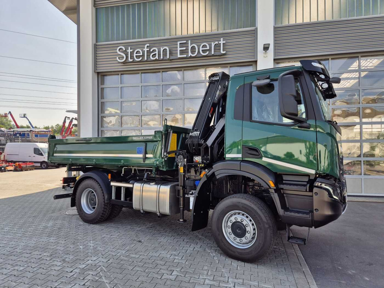 Iveco T-Way AD190T36W/P 4x4 HIAB X-HIDUO 118E-3 Funk - Sklápač, Auto s hydraulickou rukou: obrázok 3 Iveco T-Way AD190T36W/P 4x4 HIAB X-HIDUO 118E-3 Funk - Sklápač, Auto s hydraulickou rukou: obrázok 3
