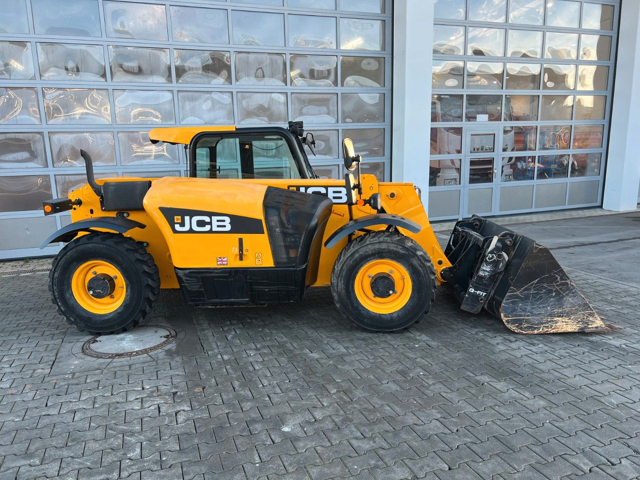 JCB 525-60 / 1.064 h / 2022 / Klima! - Teleskopický nakladač: obrázok 3 JCB 525-60 / 1.064 h / 2022 / Klima! - Teleskopický nakladač: obrázok 3