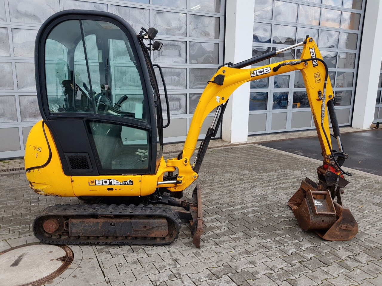 JCB 8018 / 3.420h / hydrl. Grabenräumer / Tieflöffel - Mini rýpadlo: obrázok 2 JCB 8018 / 3.420h / hydrl. Grabenräumer / Tieflöffel - Mini rýpadlo: obrázok 2