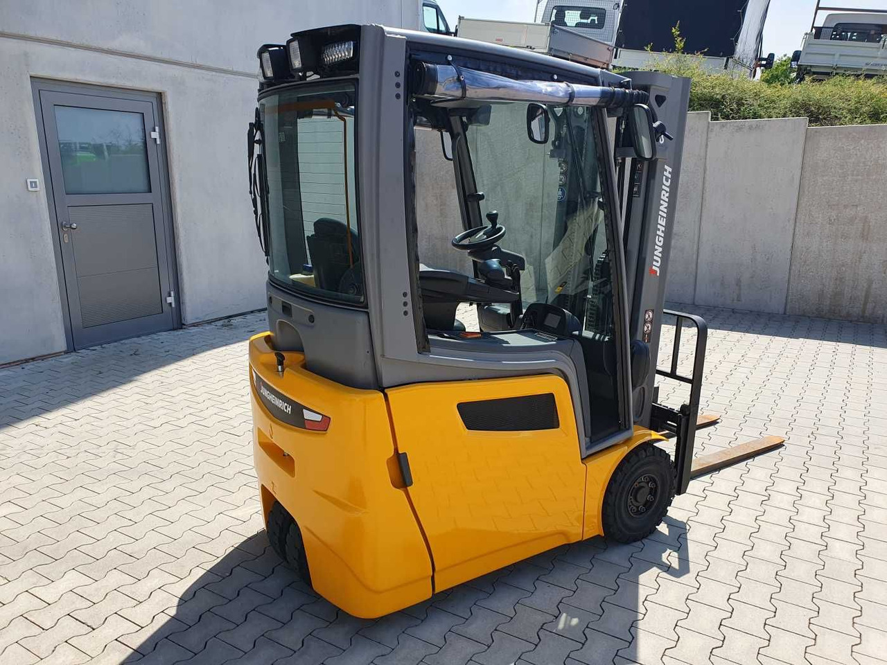 Jungheinrich EFG 215 / Triplex: 4.25m! / SS / nur 1.368h! - Elektrický vysokozdvižný vozík: obrázok 4 Jungheinrich EFG 215 / Triplex: 4.25m! / SS / nur 1.368h! - Elektrický vysokozdvižný vozík: obrázok 4