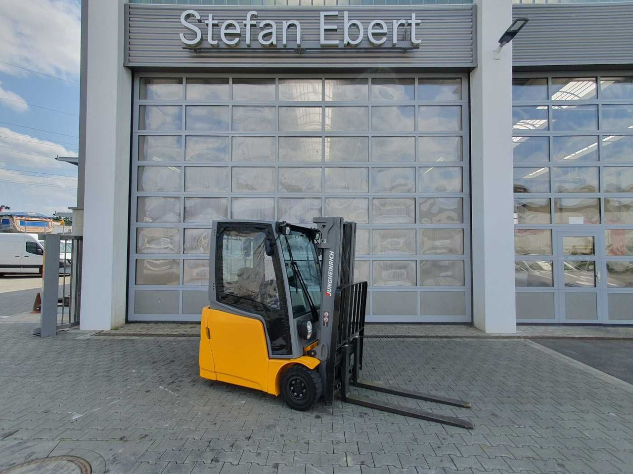 Jungheinrich EFG 215 / Triplex 4.25m / SS / nur 1.680h / 2021 - Elektrický vysokozdvižný vozík: obrázok 1 Jungheinrich EFG 215 / Triplex 4.25m / SS / nur 1.680h / 2021 - Elektrický vysokozdvižný vozík: obrázok 1