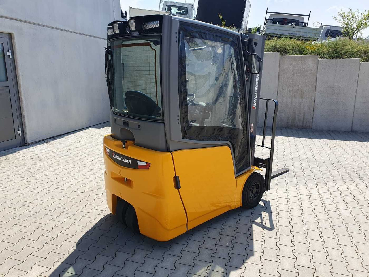 Jungheinrich EFG 215 / Triplex 4.25m / SS / nur 1.680h / 2021 - Elektrický vysokozdvižný vozík: obrázok 3 Jungheinrich EFG 215 / Triplex 4.25m / SS / nur 1.680h / 2021 - Elektrický vysokozdvižný vozík: obrázok 3