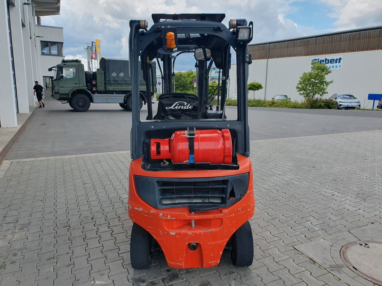 Linde H16 T-01 / 4,6m / nur: 3.260h / Gas / SS - Vysokozdvižný vozík: obrázok 5 Linde H16 T-01 / 4,6m / nur: 3.260h / Gas / SS - Vysokozdvižný vozík: obrázok 5