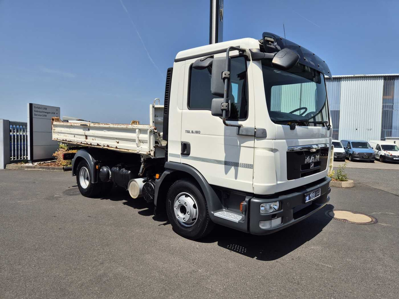 MAN TGL 8.180 4x2 BB Meiller Kipper 2x AHK 3 Sitze - Dodávka sklápač: obrázok 5 MAN TGL 8.180 4x2 BB Meiller Kipper 2x AHK 3 Sitze - Dodávka sklápač: obrázok 5
