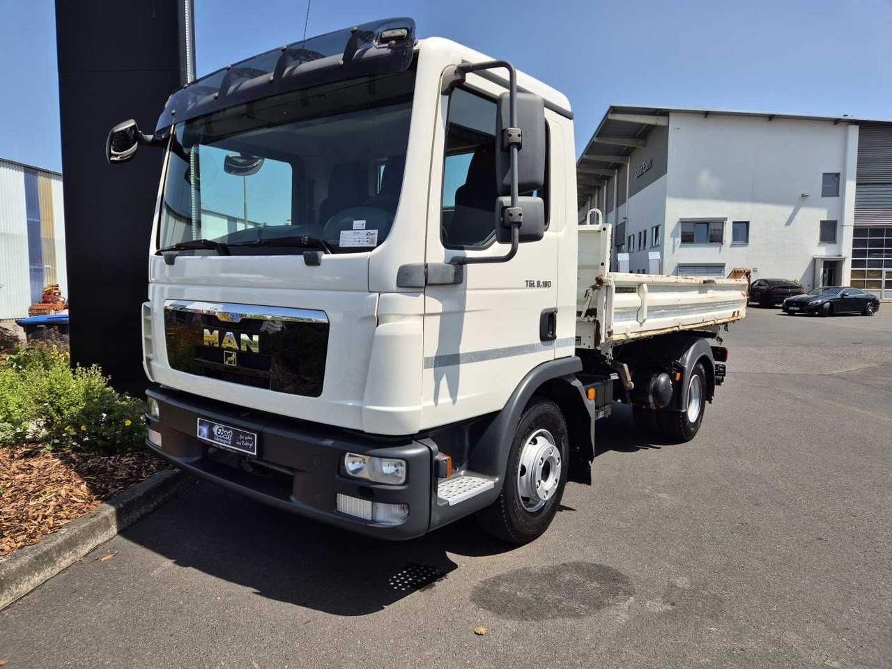 MAN TGL 8.180 4x2 BB Meiller Kipper 2x AHK 3 Sitze - Dodávka sklápač: obrázok 2 MAN TGL 8.180 4x2 BB Meiller Kipper 2x AHK 3 Sitze - Dodávka sklápač: obrázok 2