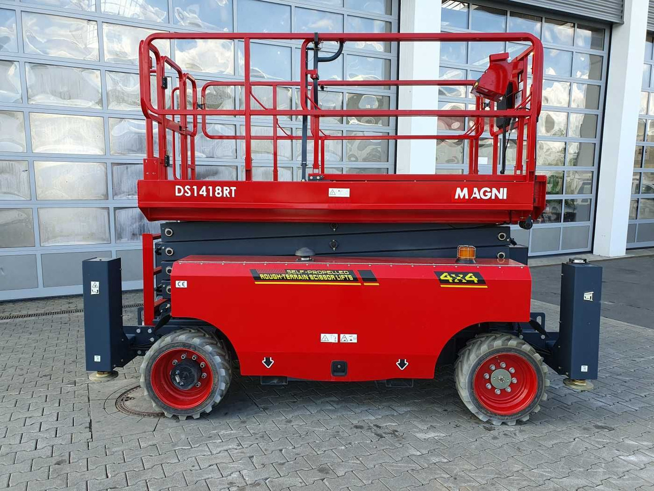 Magni DS1418RT / 2023 / 14,3m / nur 88h! - Automobilová plošina: obrázok 2 Magni DS1418RT / 2023 / 14,3m / nur 88h! - Automobilová plošina: obrázok 2