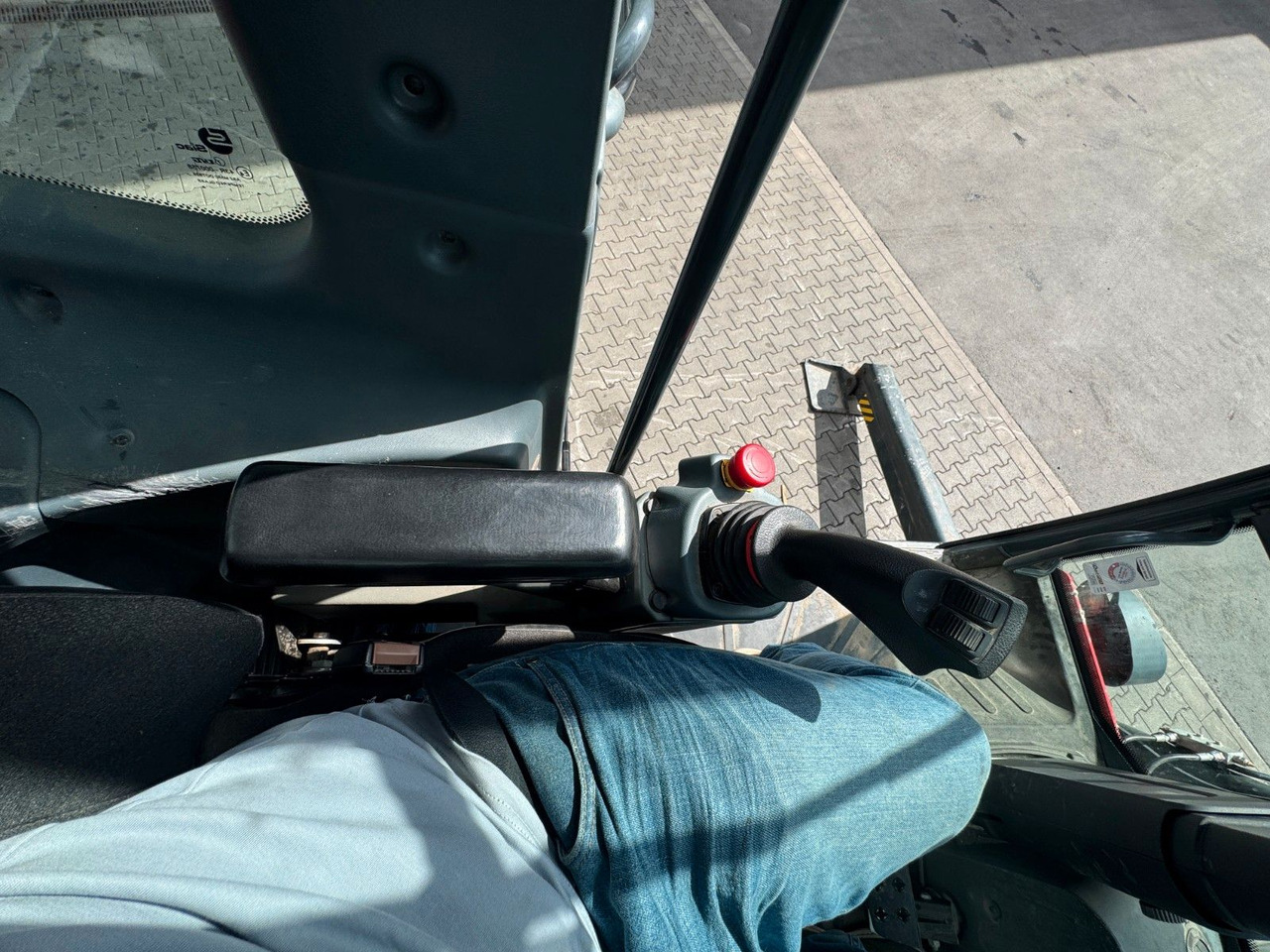 Teleskopický nakladač Magni RTH 7.26 SH Roto / Funk / 2021 / Gabel: obrázok 16 Teleskopický nakladač Magni RTH 7.26 SH Roto / Funk / 2021 / Gabel: obrázok 16