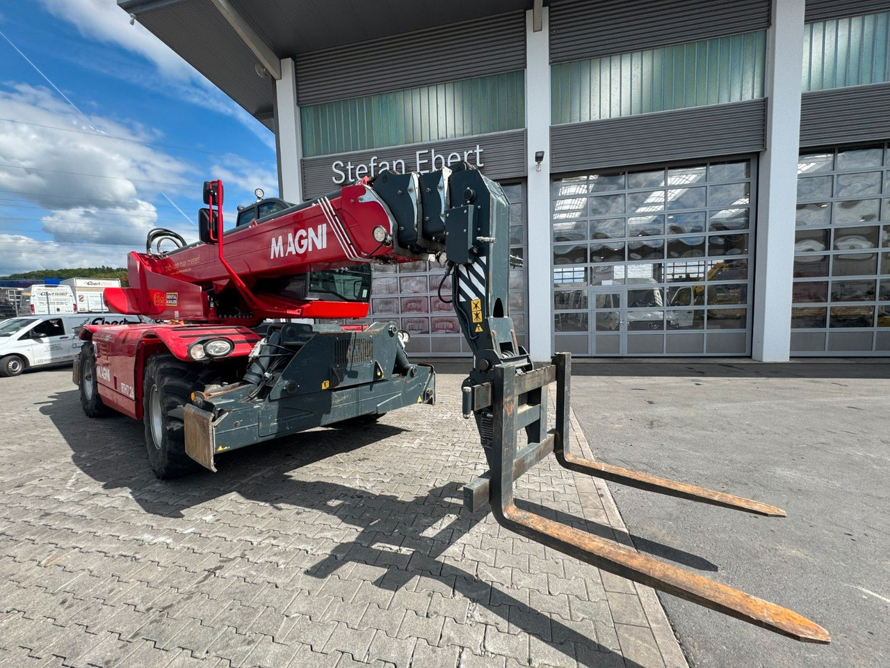 Magni RTH 7.26 SH Roto / Funk / 2021 / Gabel - Kolesový nakladač: obrázok 5 Magni RTH 7.26 SH Roto / Funk / 2021 / Gabel - Kolesový nakladač: obrázok 5