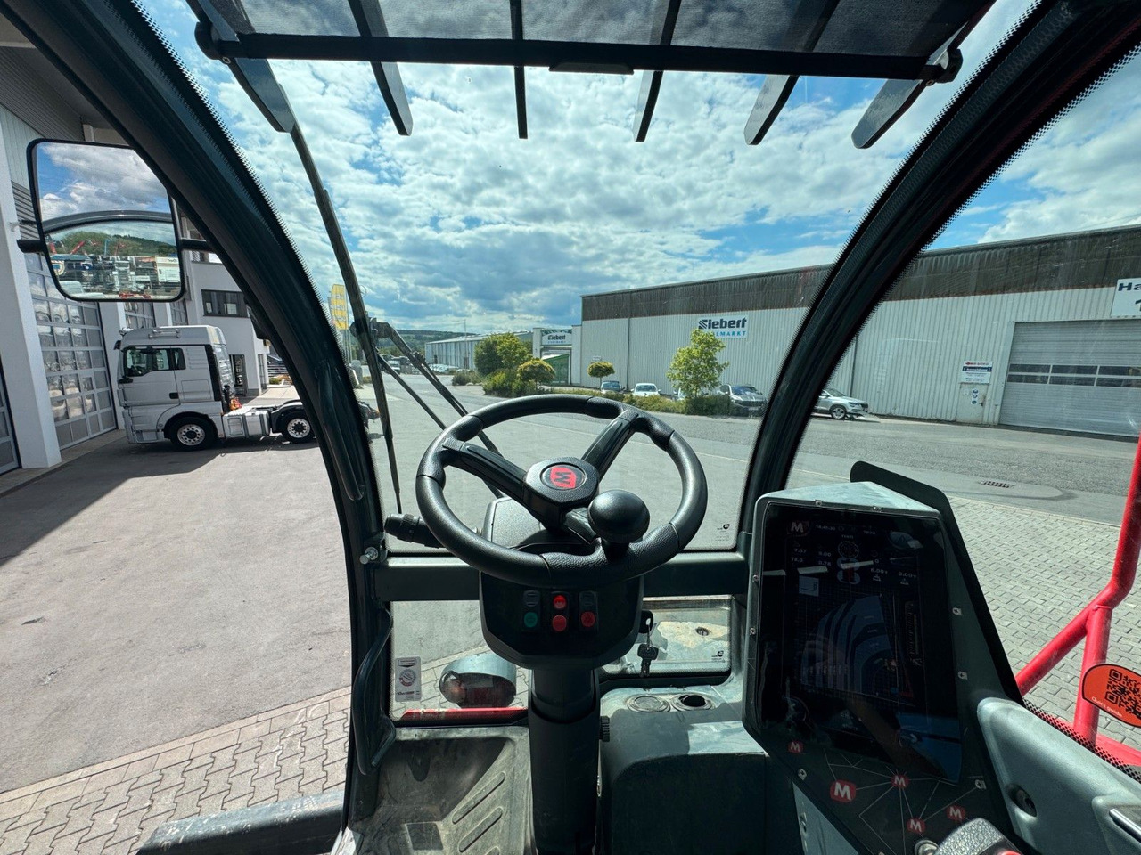 Teleskopický nakladač Magni RTH 7.26 SH Roto / Funk / 2021 / Gabel: obrázok 13 Teleskopický nakladač Magni RTH 7.26 SH Roto / Funk / 2021 / Gabel: obrázok 13