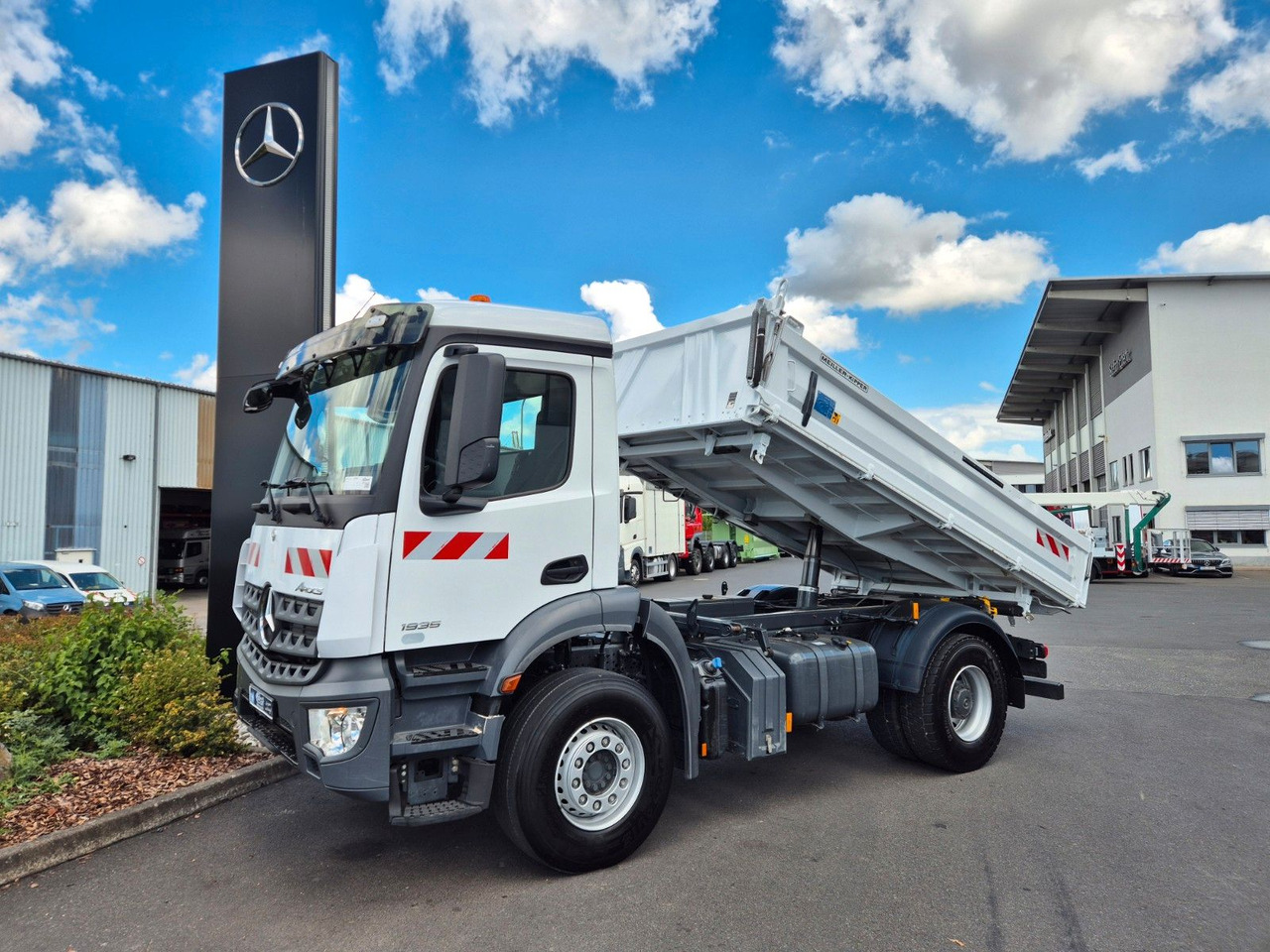 Mercedes-Benz Arocs 1935 K 4x2 Meiller AHK Navi PPC Klima - Sklápač: obrázok 1 Mercedes-Benz Arocs 1935 K 4x2 Meiller AHK Navi PPC Klima - Sklápač: obrázok 1