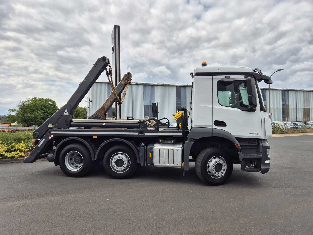 Mercedes-Benz Arocs 2643 L 6x2/4 VDL AHK Funk Vorlaufachse - Sklápač: obrázok 5 Mercedes-Benz Arocs 2643 L 6x2/4 VDL AHK Funk Vorlaufachse - Sklápač: obrázok 5