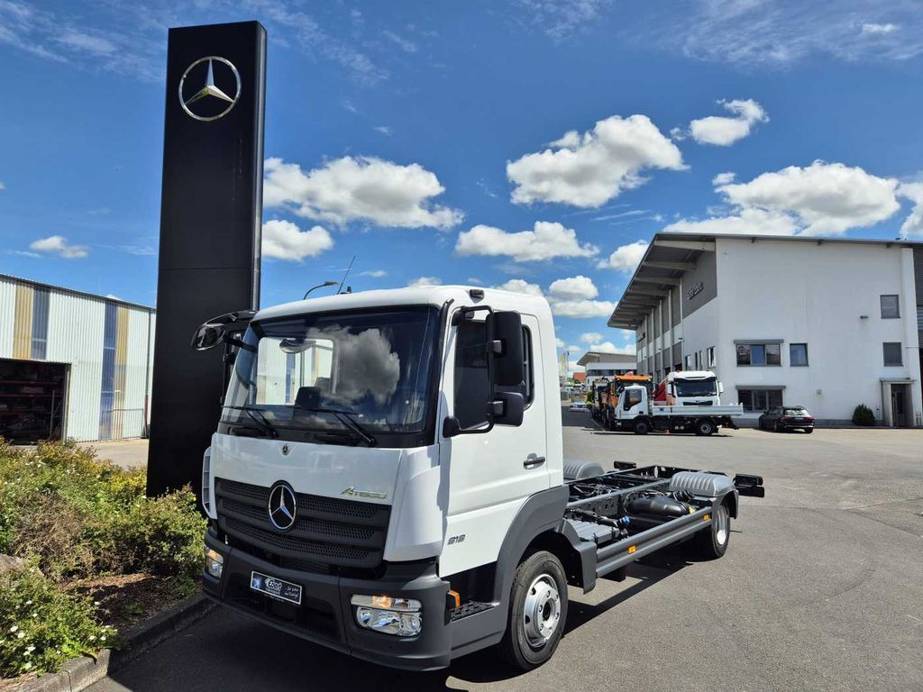 Mercedes-Benz Atego 818 L Fahrgestell, 6 Stück vorhanden Mercedes-Benz Atego 818 L Fahrgestell, 2 Stück vorhanden - Podvozek s kabinou: obrázok 1 Mercedes-Benz Atego 818 L Fahrgestell, 6 Stück vorhanden Mercedes-Benz Atego 818 L Fahrgestell, 2 Stück vorhanden - Podvozek s kabinou: obrázok 1