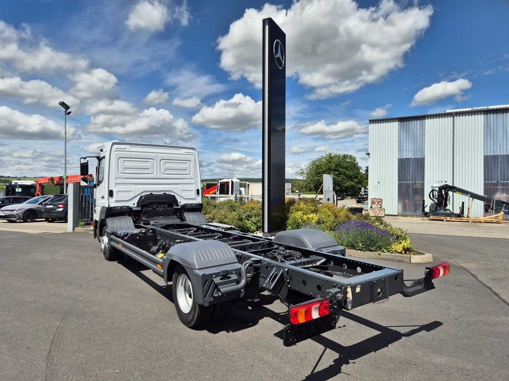 Mercedes-Benz Atego 818 L Fahrgestell, 6 Stück vorhanden Mercedes-Benz Atego 818 L Fahrgestell, 2 Stück vorhanden - Podvozek s kabinou: obrázok 4 Mercedes-Benz Atego 818 L Fahrgestell, 6 Stück vorhanden Mercedes-Benz Atego 818 L Fahrgestell, 2 Stück vorhanden - Podvozek s kabinou: obrázok 4