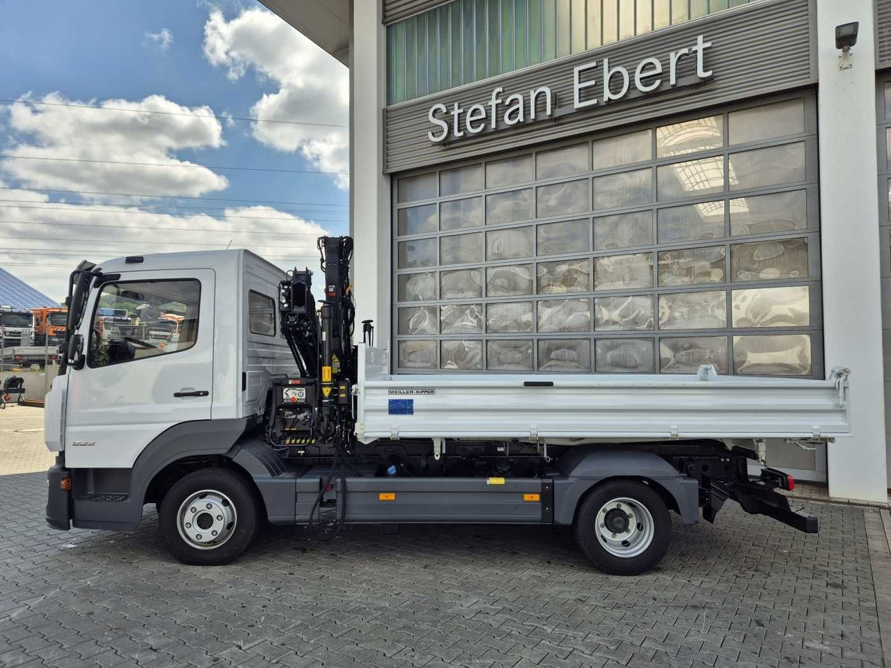 Mercedes-Benz Atego 823 KK Kipper+Kran+Funk+Greifersteuerung - Dodávka sklápač: obrázok 4 Mercedes-Benz Atego 823 KK Kipper+Kran+Funk+Greifersteuerung - Dodávka sklápač: obrázok 4