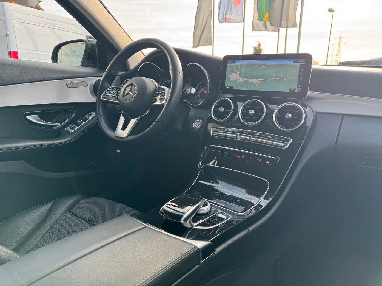 Leasing  Mercedes-Benz C 200 C Limousine+Avantgarde+AHK+RFK+TotW Mercedes-Benz C 200 C Limousine+Avantgarde+AHK+RFK+TotW: obrázok 18