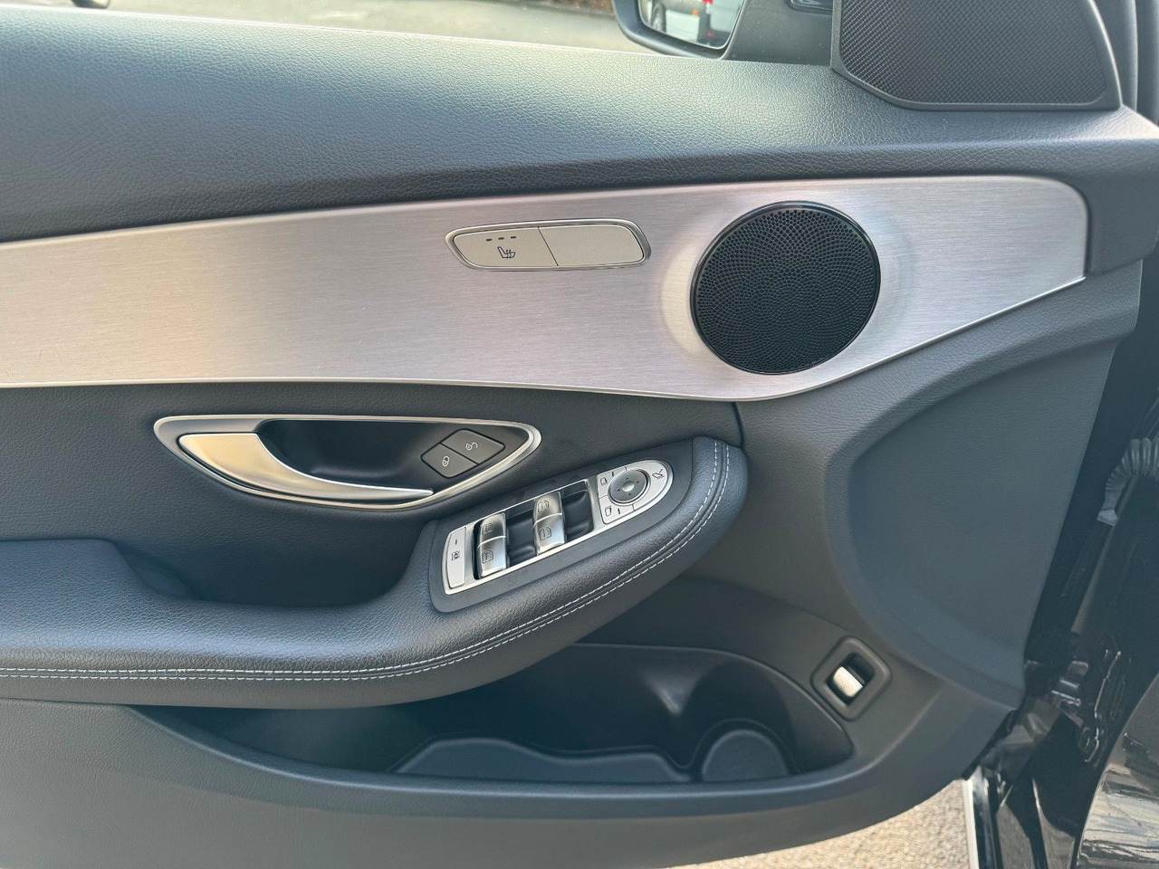 Leasing  Mercedes-Benz C 200 C Limousine+Avantgarde+AHK+RFK+TotW Mercedes-Benz C 200 C Limousine+Avantgarde+AHK+RFK+TotW: obrázok 13