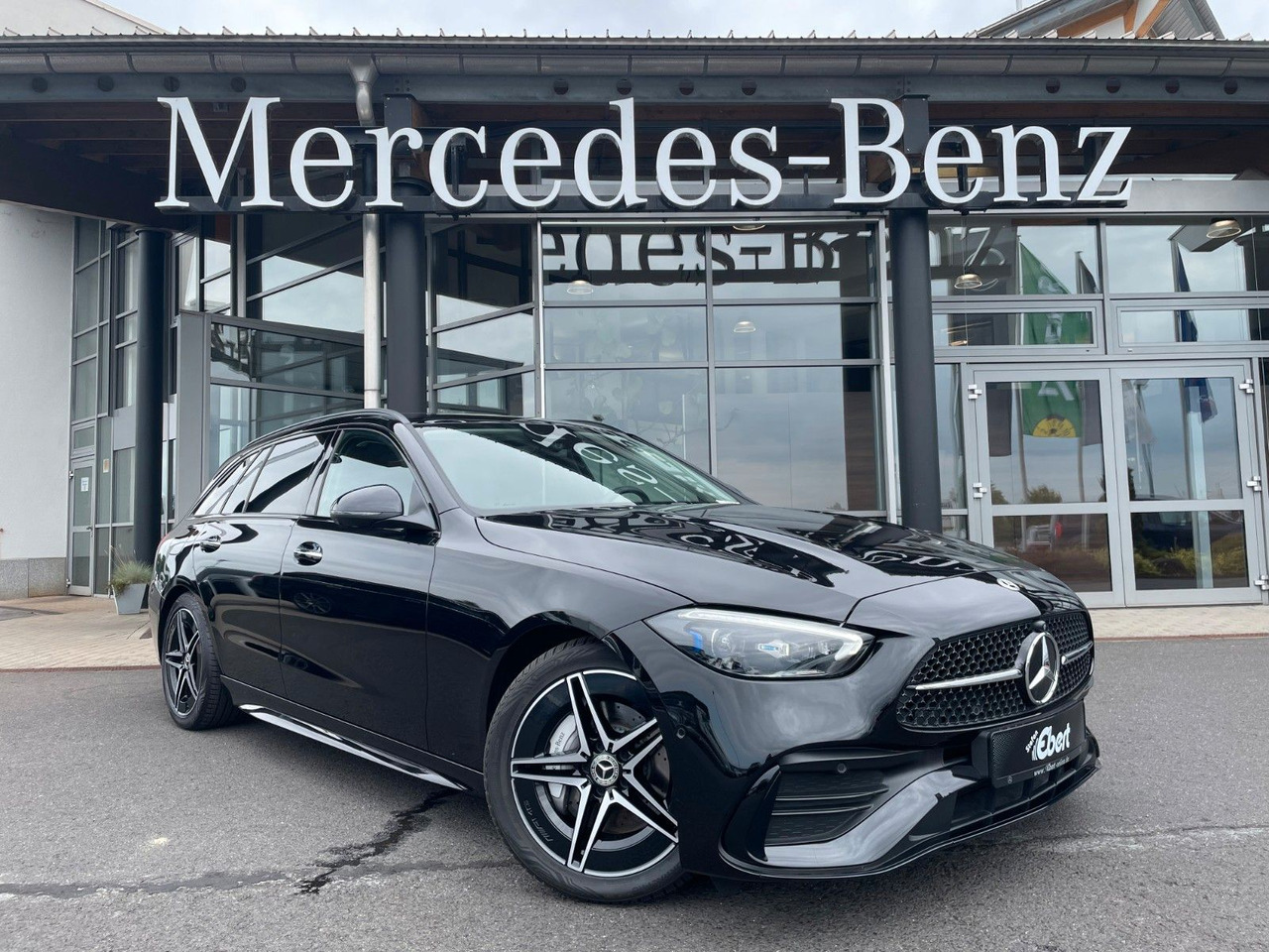 Mercedes-Benz C 200 d T AMG+Night+360°+Digital+Memory+Keyless - Kombi: obrázok 1 Mercedes-Benz C 200 d T AMG+Night+360°+Digital+Memory+Keyless - Kombi: obrázok 1