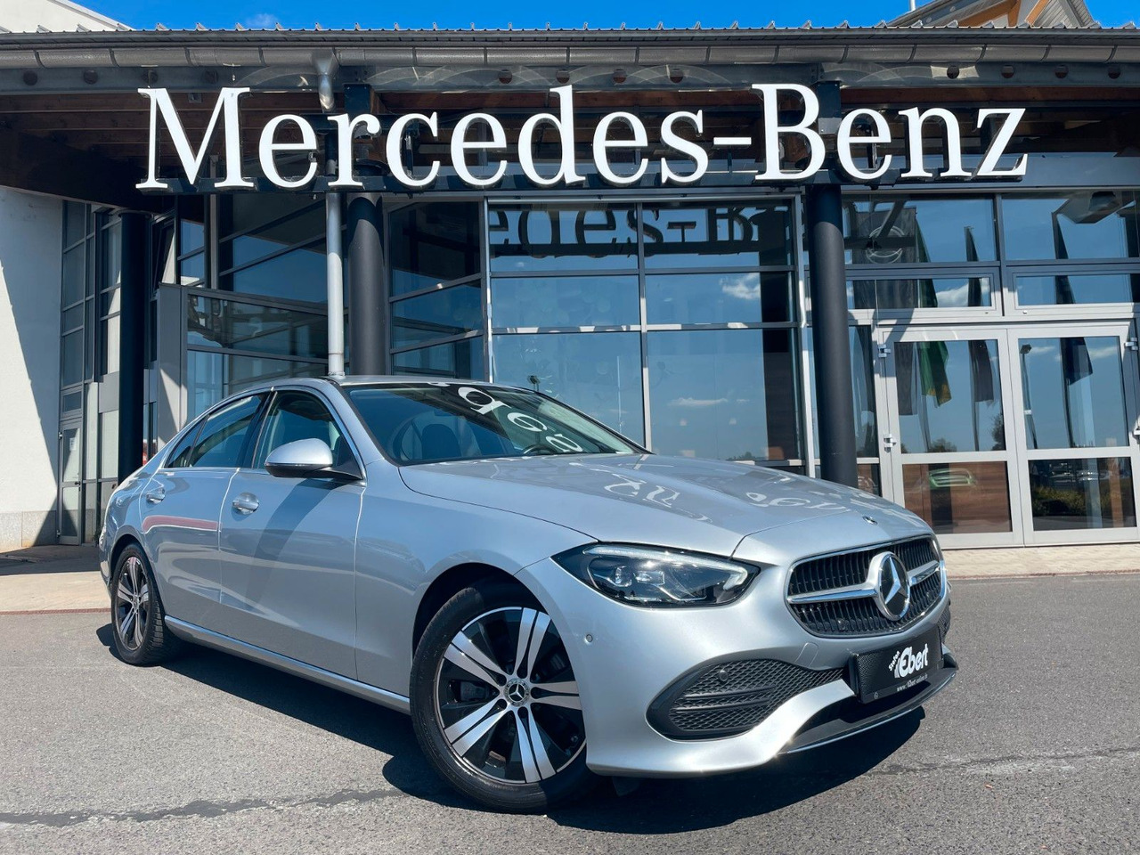 Mercedes-Benz C 220 d AVANTGARDE R-Kamera+Carplay+TotW+Ambient - Sedan: obrázok 1 Mercedes-Benz C 220 d AVANTGARDE R-Kamera+Carplay+TotW+Ambient - Sedan: obrázok 1