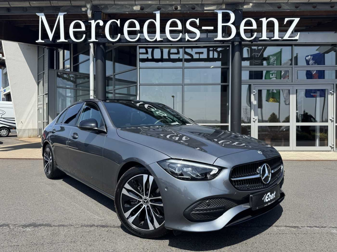 Mercedes-Benz C 300 4M Avantgarde+Pano+Bumester+AHK+RFK+ Night - Sedan: obrázok 1 Mercedes-Benz C 300 4M Avantgarde+Pano+Bumester+AHK+RFK+ Night - Sedan: obrázok 1