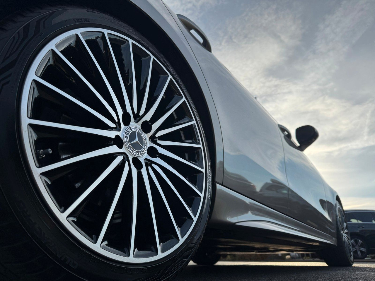 Mercedes-Benz C 300 AMG+Pano+Burmester+360+Digital+Memory - Sedan: obrázok 5 Mercedes-Benz C 300 AMG+Pano+Burmester+360+Digital+Memory - Sedan: obrázok 5