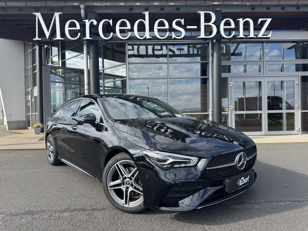 Mercedes-Benz CLA 180 Shooting Brake+AMG+Distr+AHK+RFK+ - Automobil: obrázok 1 Mercedes-Benz CLA 180 Shooting Brake+AMG+Distr+AHK+RFK+ - Automobil: obrázok 1