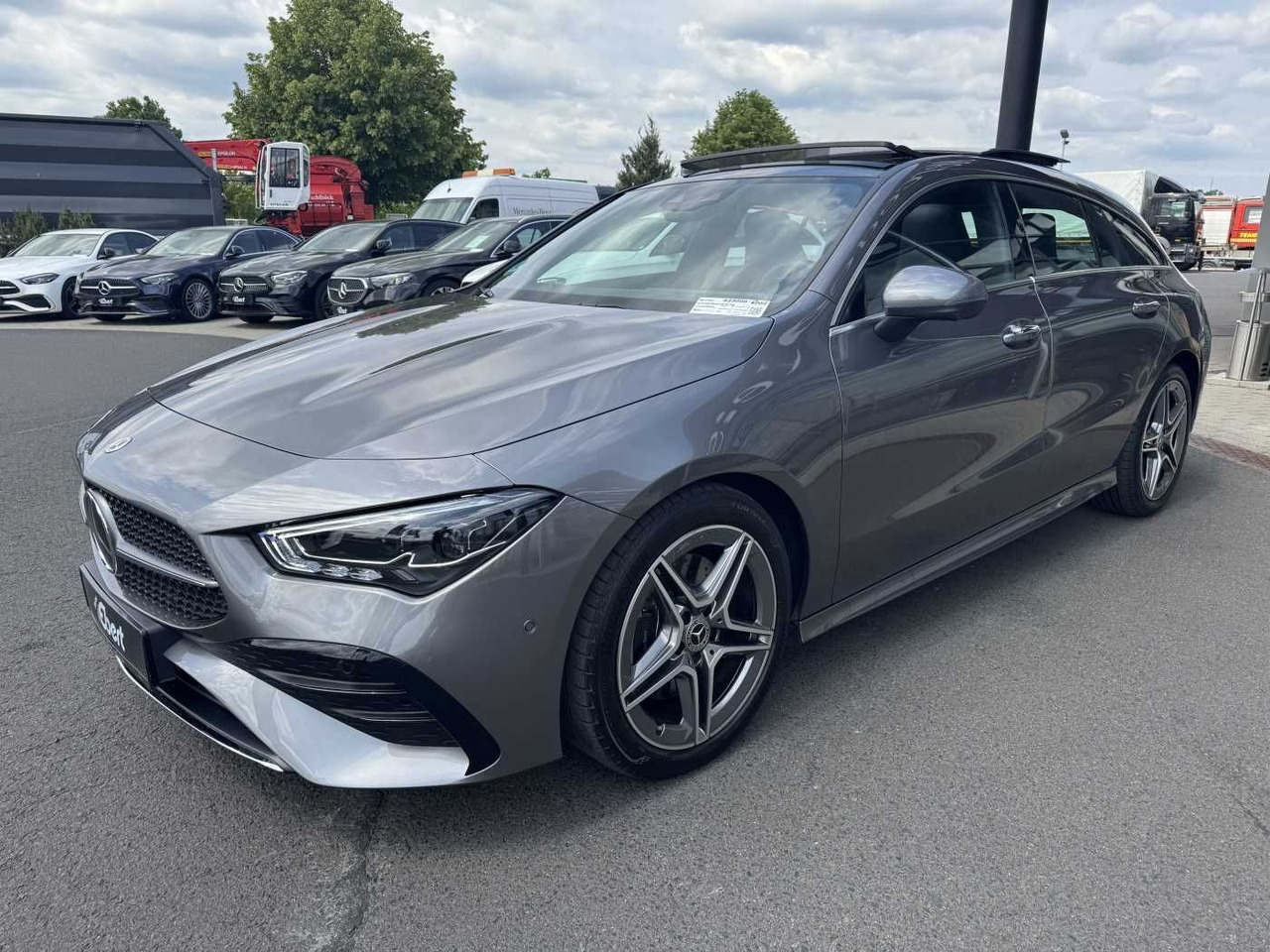 Mercedes-Benz CLA 200 AMG+Pano+MultiBeam+DistrPro+HUD+360 - Automobil: obrázok 2 Mercedes-Benz CLA 200 AMG+Pano+MultiBeam+DistrPro+HUD+360 - Automobil: obrázok 2