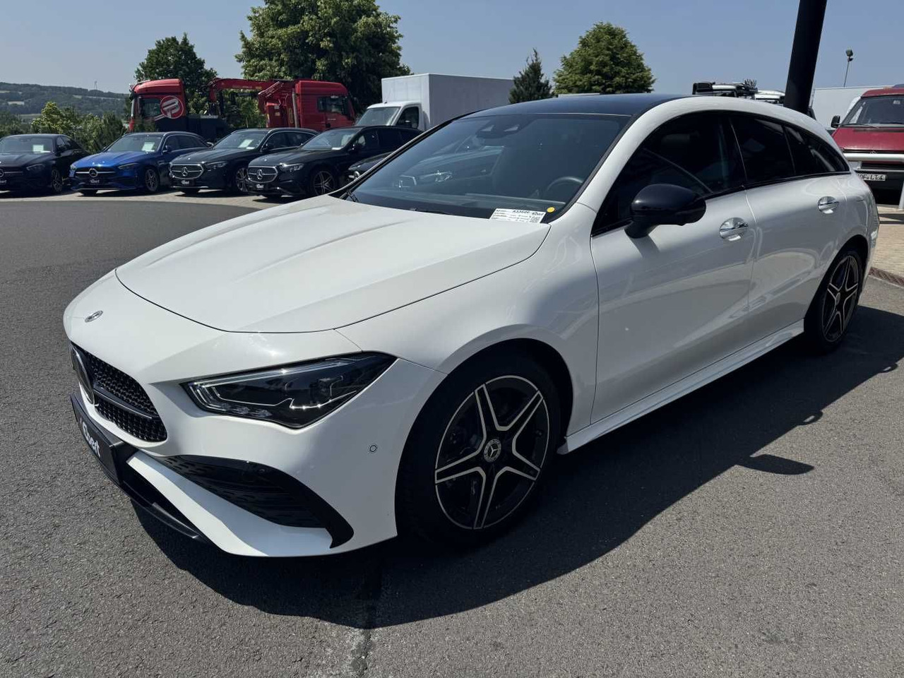 Mercedes-Benz CLA 220d Shooting Brake AMG+Pano+Distr+AHK+uvm. - Automobil: obrázok 2 Mercedes-Benz CLA 220d Shooting Brake AMG+Pano+Distr+AHK+uvm. - Automobil: obrázok 2