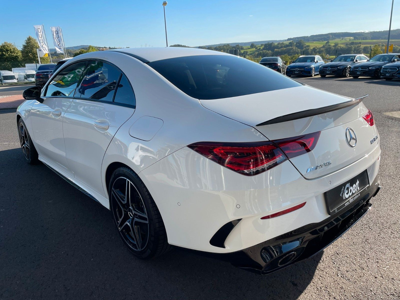 Mercedes-Benz CLA 35 AMG Aero+TotW+R-Kamera+Ambiente - Coupe: obrázok 3 Mercedes-Benz CLA 35 AMG Aero+TotW+R-Kamera+Ambiente - Coupe: obrázok 3