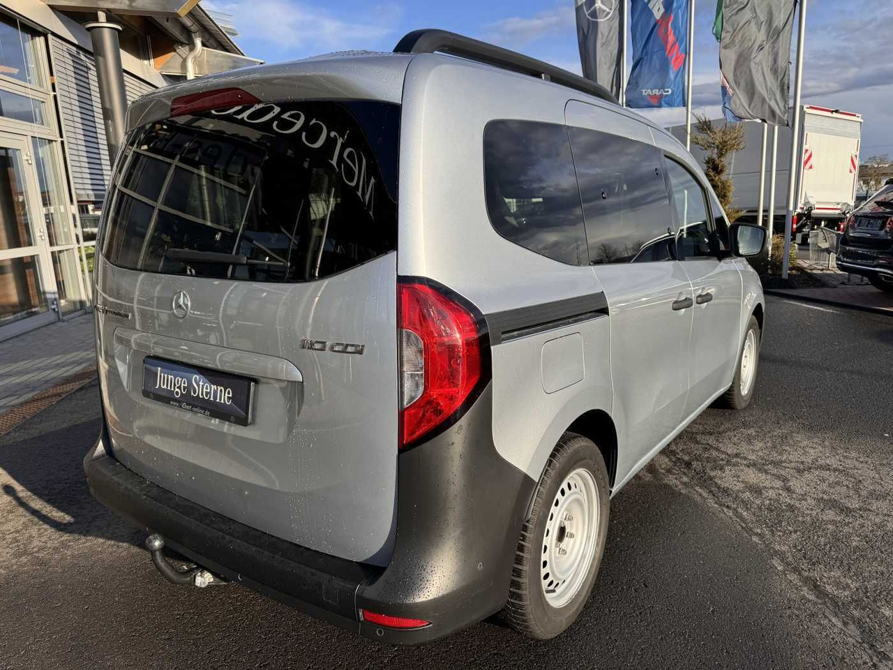 Mercedes-Benz Citan 110 CDI Tourer Klima AHK Kamera MBUX Tempo - Automobil: obrázok 4 Mercedes-Benz Citan 110 CDI Tourer Klima AHK Kamera MBUX Tempo - Automobil: obrázok 4