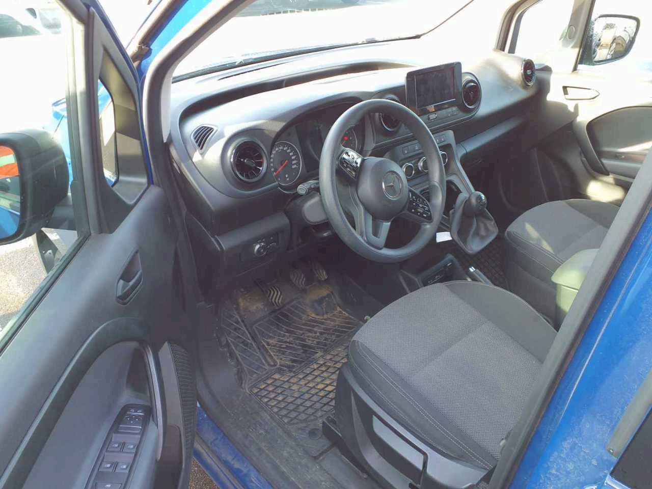 Mercedes-Benz Citan 113 Tourer Klimaautomatik AK Kamera MBUX - Automobil: obrázok 5 Mercedes-Benz Citan 113 Tourer Klimaautomatik AK Kamera MBUX - Automobil: obrázok 5