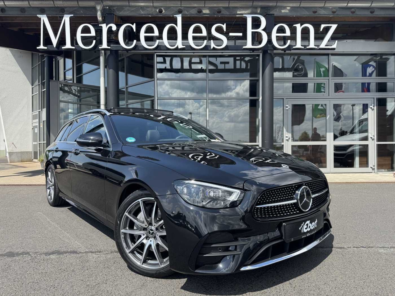 Mercedes-Benz E 220d AMG+Pano+Burm+Distr+Memory+AHK+360 - Automobil: obrázok 1 Mercedes-Benz E 220d AMG+Pano+Burm+Distr+Memory+AHK+360 - Automobil: obrázok 1