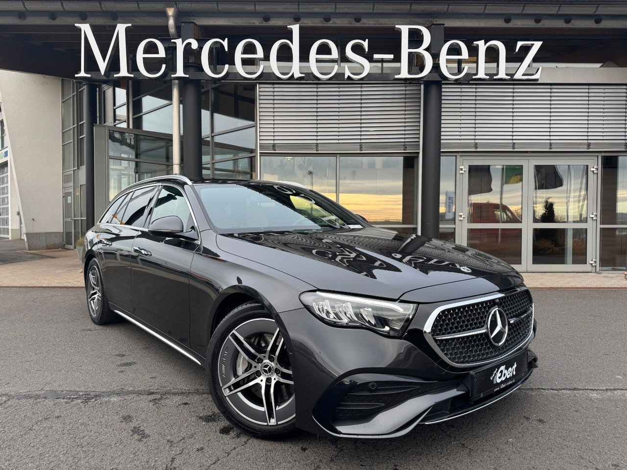 Mercedes-Benz E 220d T AMG+Hyperscreen+Leder+AHK+DistrPro+STH - Kombi: obrázok 1 Mercedes-Benz E 220d T AMG+Hyperscreen+Leder+AHK+DistrPro+STH - Kombi: obrázok 1