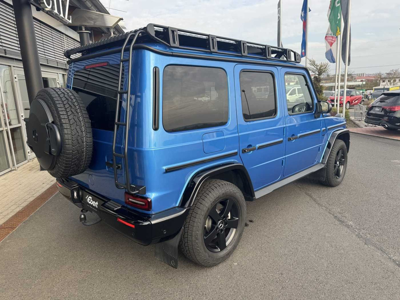 Mercedes-Benz G 500 PROFESSIONAL+DACH+BURM3D+AHK +StHz+360°+Sp - SUV: obrázok 4 Mercedes-Benz G 500 PROFESSIONAL+DACH+BURM3D+AHK +StHz+360°+Sp - SUV: obrázok 4
