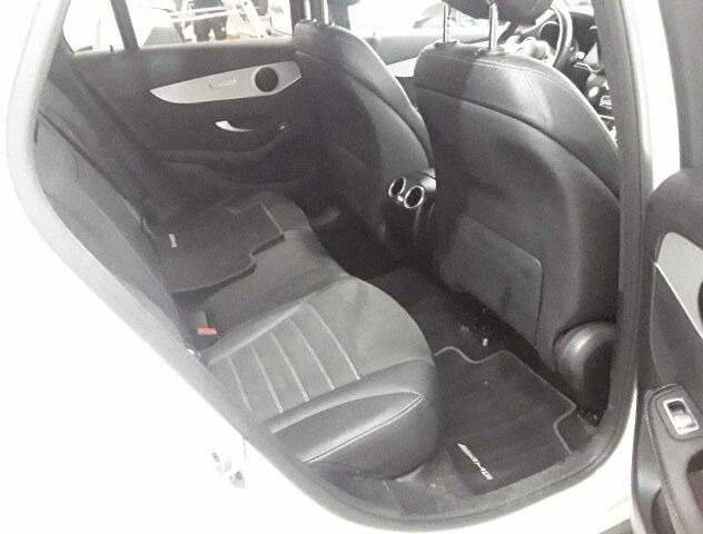 Mercedes-Benz GLC 200 4M AMG+Pano+Distr+StandH+AHK+360+HUD - SUV: obrázok 4 Mercedes-Benz GLC 200 4M AMG+Pano+Distr+StandH+AHK+360+HUD - SUV: obrázok 4