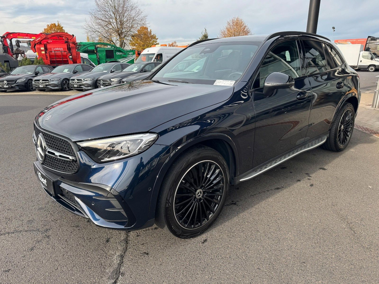 Mercedes-Benz GLC 300 4M+AMG+Pano+Burm+360+Memory - SUV: obrázok 2 Mercedes-Benz GLC 300 4M+AMG+Pano+Burm+360+Memory - SUV: obrázok 2