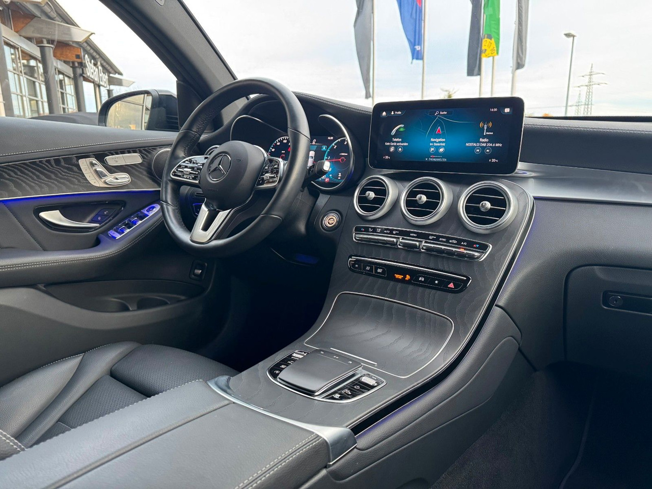 Coupe Mercedes-Benz GLC 400d 4M Coupe+AMG+Massage+AHK+Memory: obrázok 17