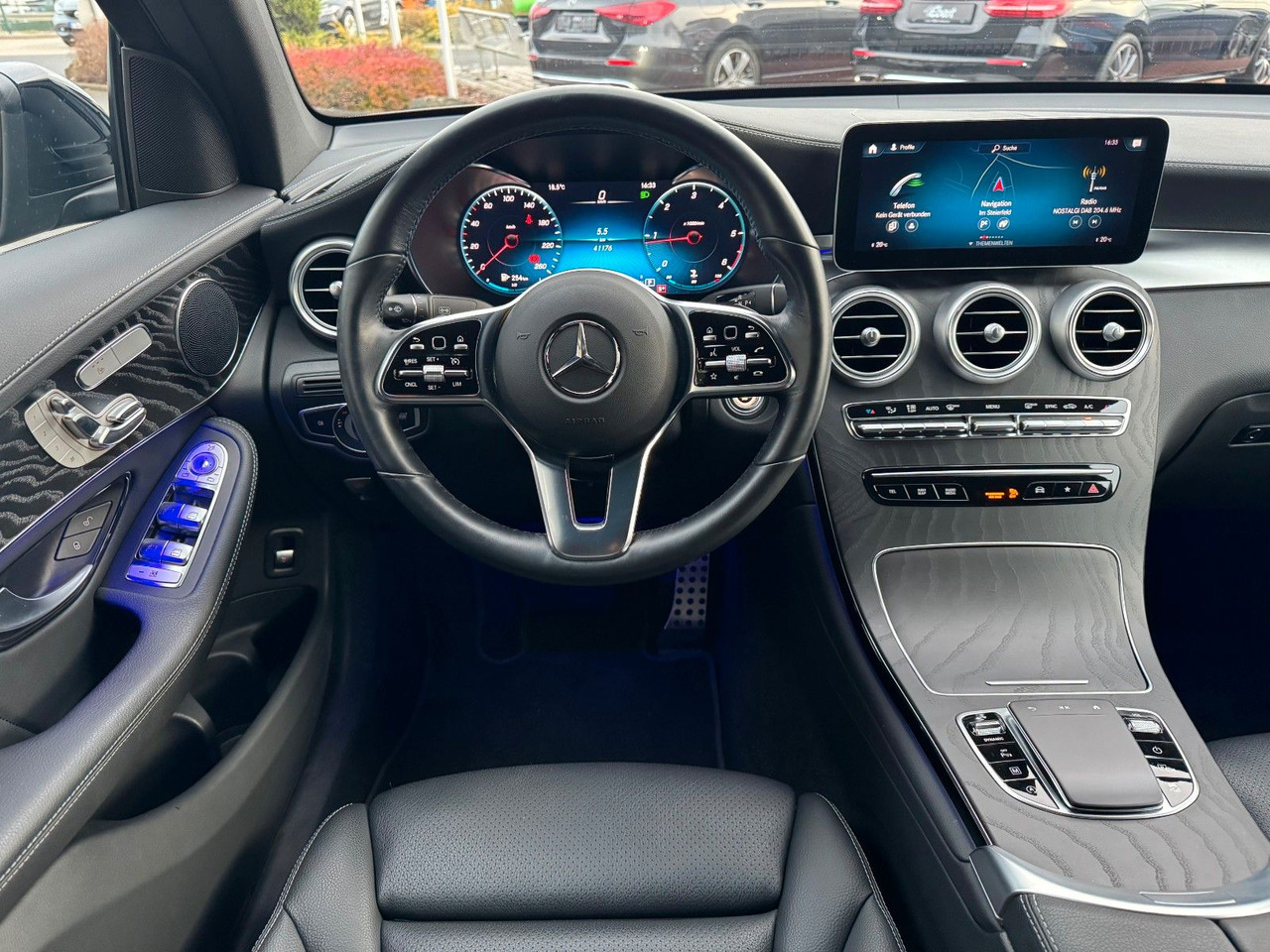 Coupe Mercedes-Benz GLC 400d 4M Coupe+AMG+Massage+AHK+Memory: obrázok 15