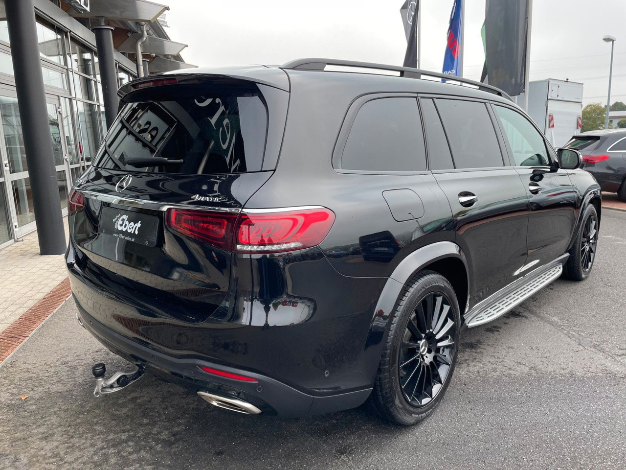 Mercedes-Benz GLS 580 4M AMG Pano+AHK+Burm+7Sitz+HUD+Fond+VOLL - SUV: obrázok 5 Mercedes-Benz GLS 580 4M AMG Pano+AHK+Burm+7Sitz+HUD+Fond+VOLL - SUV: obrázok 5