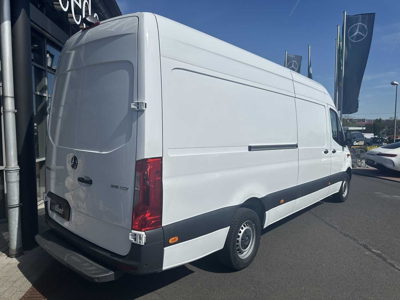 Mercedes-Benz Sprinter 315 CDI 4325 Klima 360 SHZ MBUX Schwing - Furgon: obrázok 3 Mercedes-Benz Sprinter 315 CDI 4325 Klima 360 SHZ MBUX Schwing - Furgon: obrázok 3