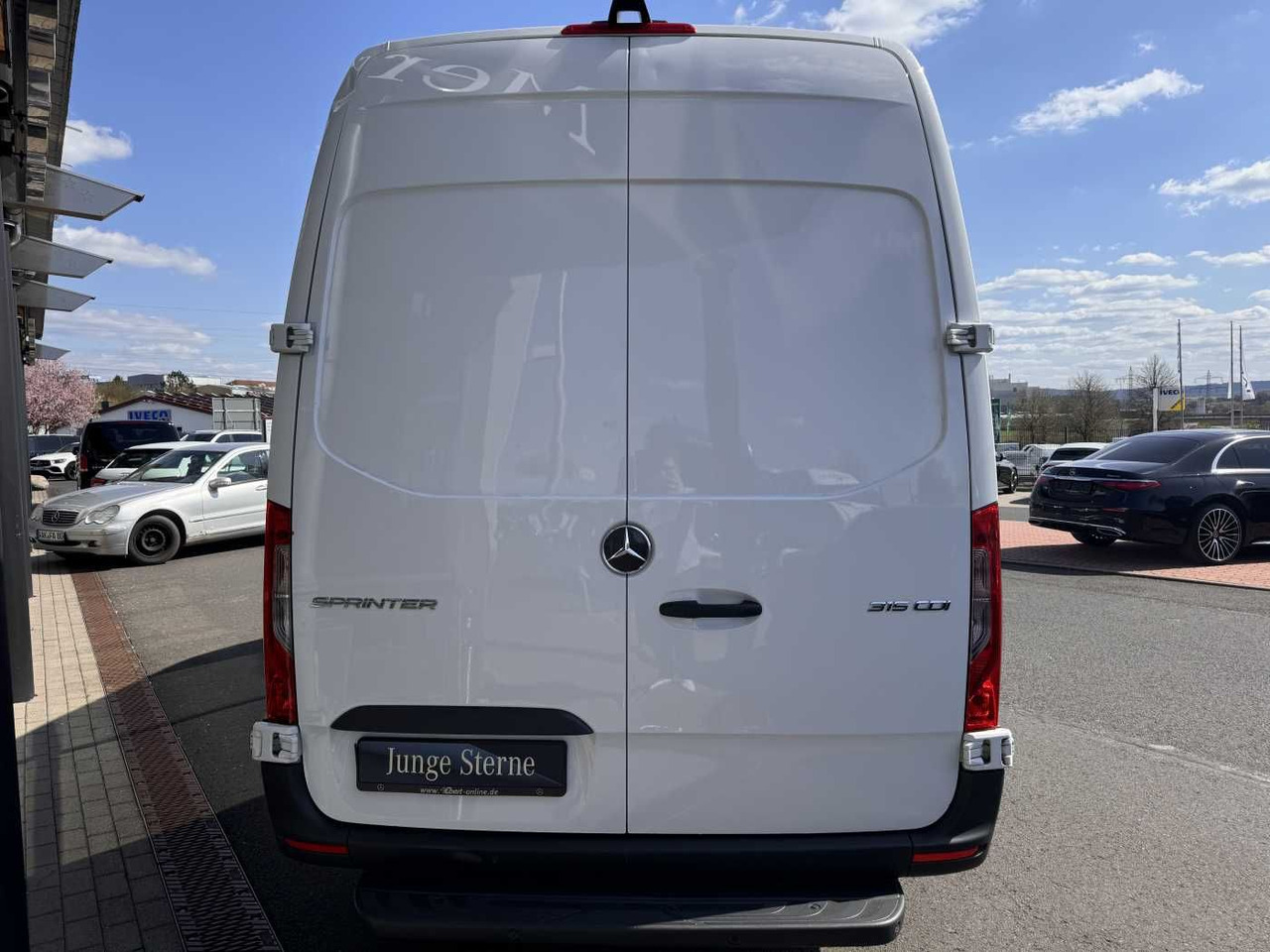 Mercedes-Benz Sprinter 315 CDI 4325 Klima 360 Schwing MBUX SHZ - Furgon: obrázok 5 Mercedes-Benz Sprinter 315 CDI 4325 Klima 360 Schwing MBUX SHZ - Furgon: obrázok 5