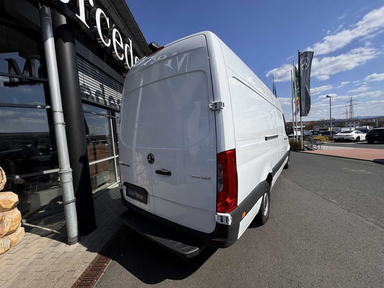 Mercedes-Benz Sprinter 315 CDI 4325 Klima 360 Schwing MBUX SHZ - Furgon: obrázok 4 Mercedes-Benz Sprinter 315 CDI 4325 Klima 360 Schwing MBUX SHZ - Furgon: obrázok 4