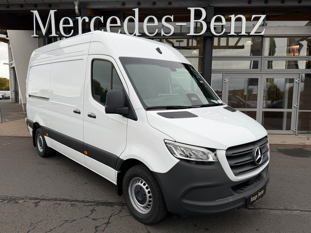 Mercedes-Benz Sprinter 317 CDI 3665 9G AHK3,5to Klima Schwing - Furgon: obrázok 1 Mercedes-Benz Sprinter 317 CDI 3665 9G AHK3,5to Klima Schwing - Furgon: obrázok 1