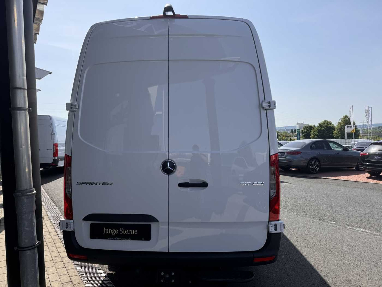Mercedes-Benz Sprinter 317 CDI 4325 9G AHK3,5 Klima 360 SHZ - Furgon: obrázok 5 Mercedes-Benz Sprinter 317 CDI 4325 9G AHK3,5 Klima 360 SHZ - Furgon: obrázok 5
