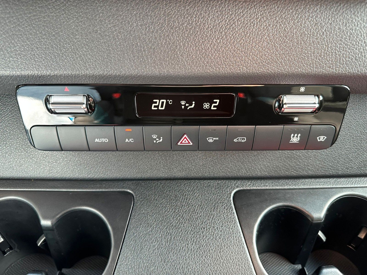 Dodávka valník, Dodávkа s dvojitou kabínou Mercedes-Benz Sprinter 319 CDI 4x4 DoKa Klima AHK3,5to: obrázok 19
