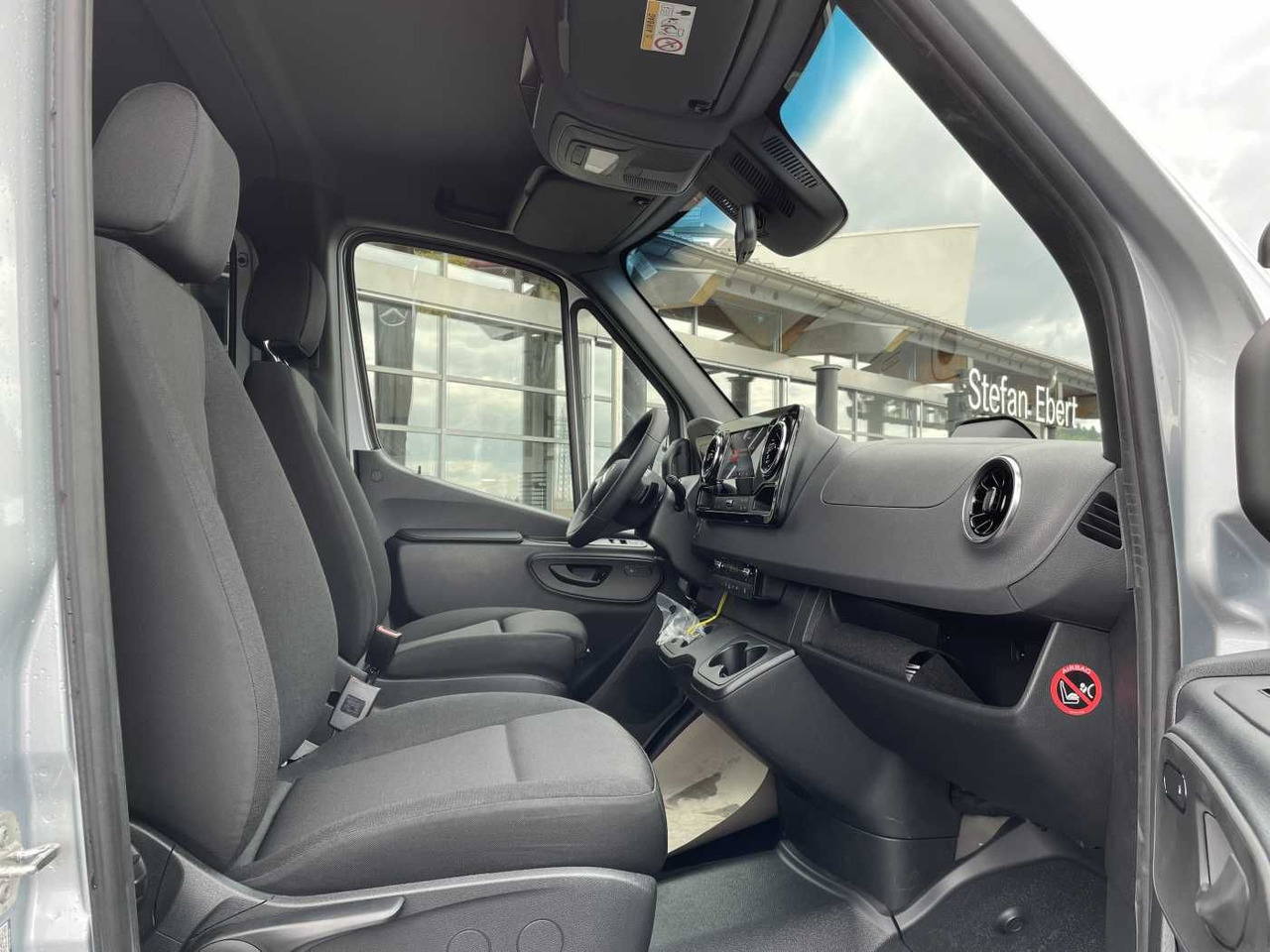 Plachtová dodávka Mercedes-Benz Sprinter 319 CDI 4x4 DoKa Klima Stdheiz AHK LED: obrázok 10