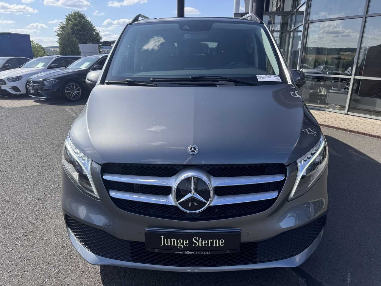 Mercedes-Benz V 220 d EDITION Liege-Paket AHK2,5 LED DAB MBUX - Automobil: obrázok 2 Mercedes-Benz V 220 d EDITION Liege-Paket AHK2,5 LED DAB MBUX - Automobil: obrázok 2